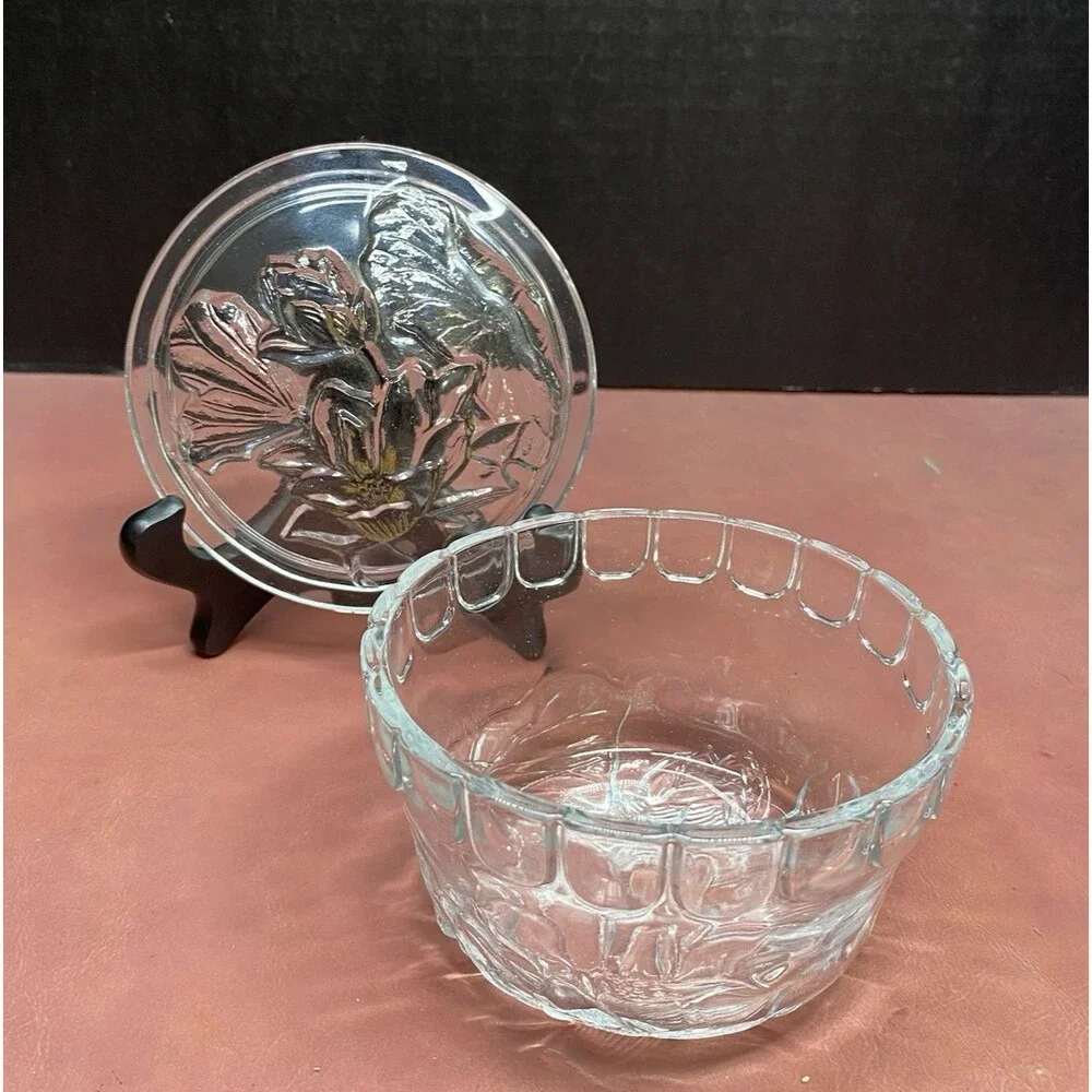 Glass Candy Or Trinket Dish Raised 3D Flower Vintage 1980s with Lid